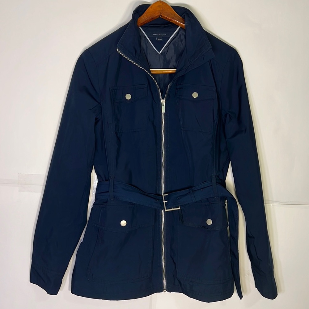 Tommy Hilfiger Women's Adaptive Belted Jacket with Magnetic Zipper Size Medium